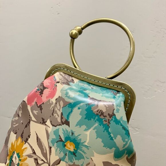 Handsewn Vintage Style Genuine Leather Floral Print Kiss lock Wristlet/Crossbody - Picture 11 of 15